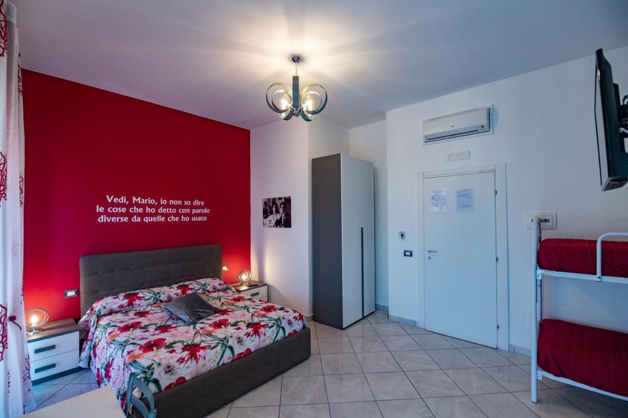 L'Isola Del Postino Rooms Procida Exterior photo